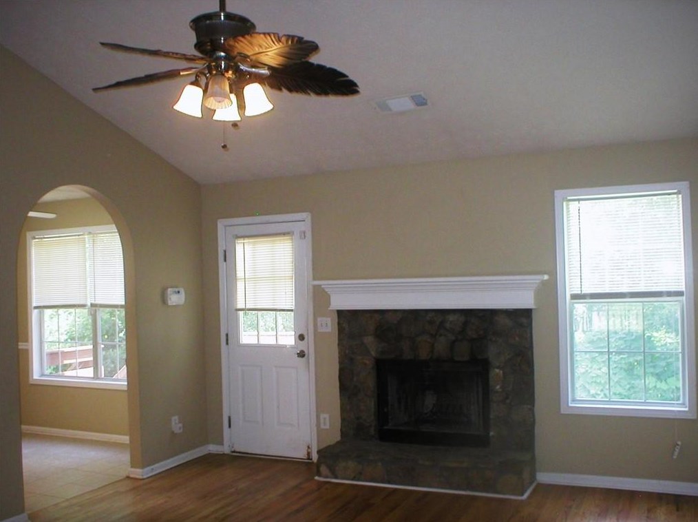 810 Windsor Dr, Monroe, GA 30656