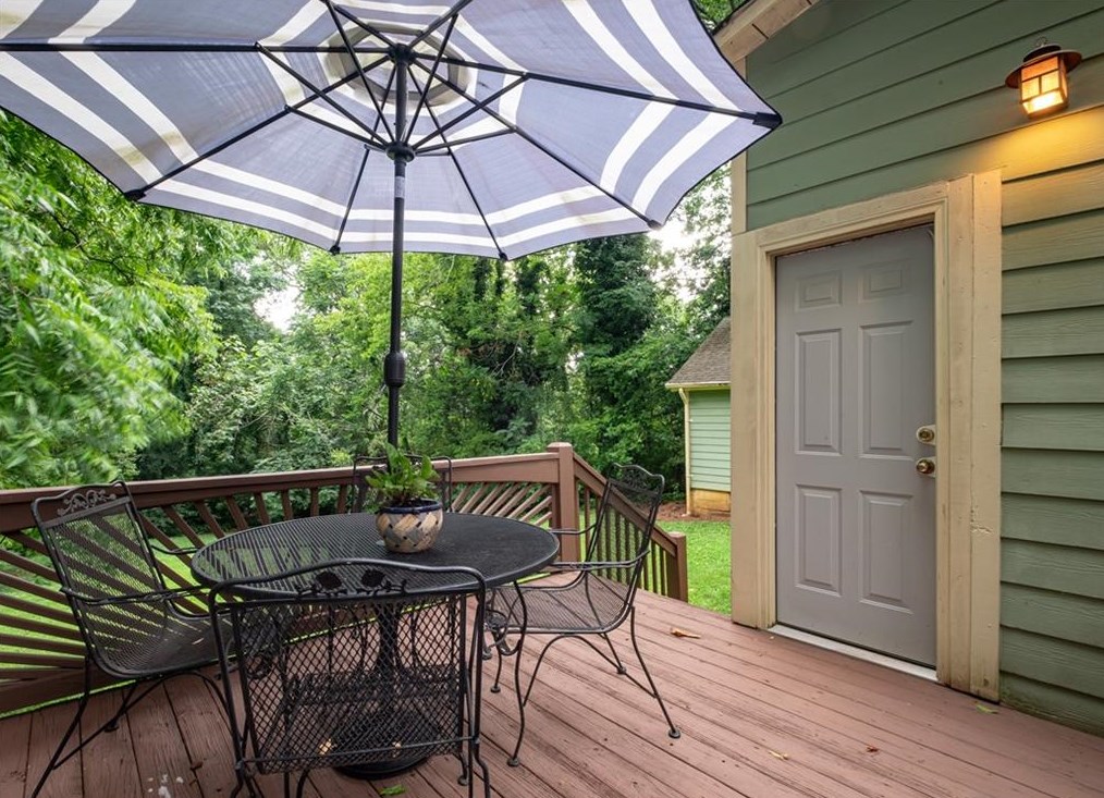 2380 2nd Ave, Decatur GA  30032 exterior