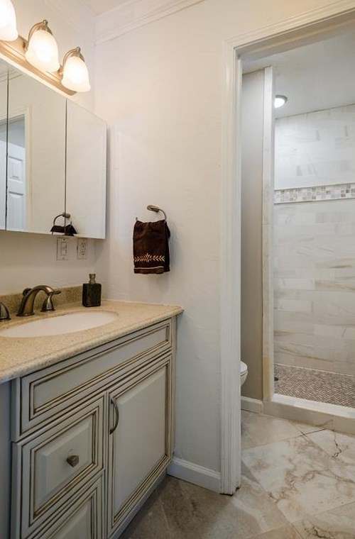 5 Walden Walk, Atlanta GA  30342-3748 exterior