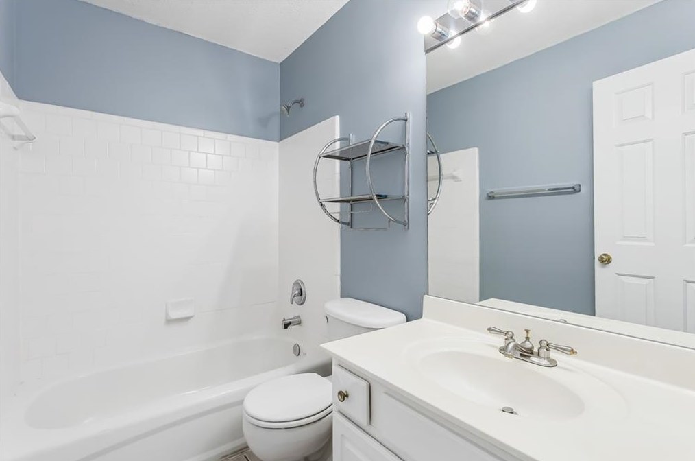 105 Lembeth Ct, Alpharetta GA 30004-8552 exterior