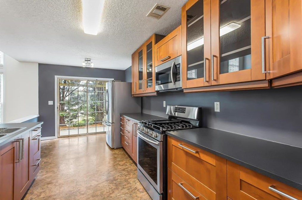 105 Lembeth Ct, Alpharetta GA 30004-8552 exterior