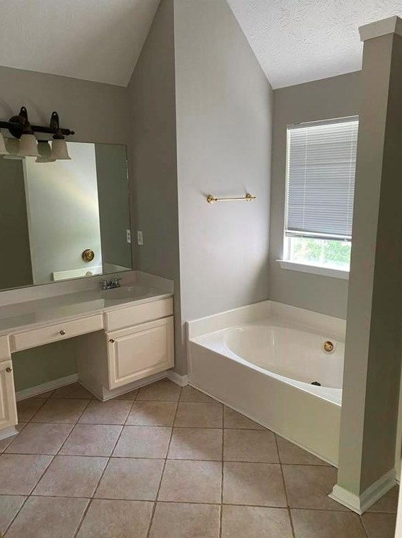 1360 Primrose Dr, Roswell GA  30076-4221 exterior