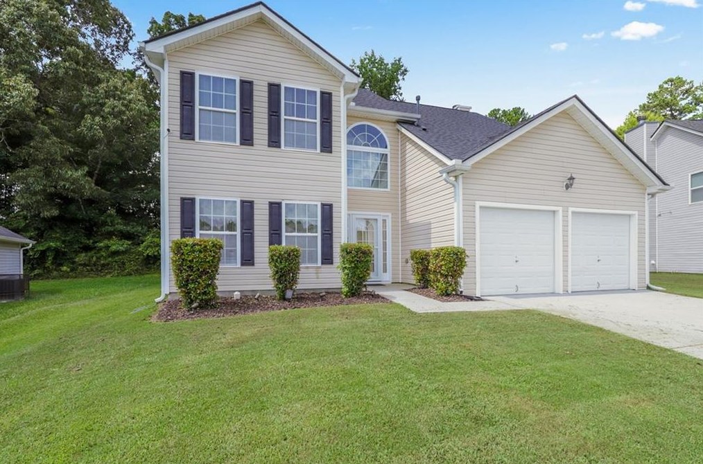 6018 Horseshoe Ln, Fairburn, GA 30213