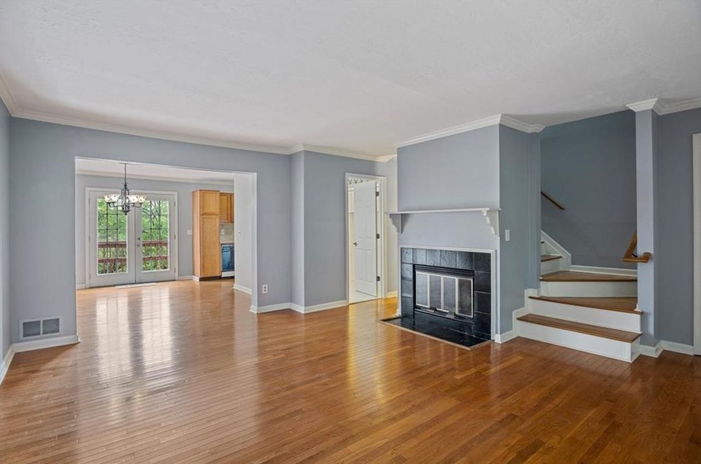 145 Holcomb Ferry Rd, Roswell, GA 30076