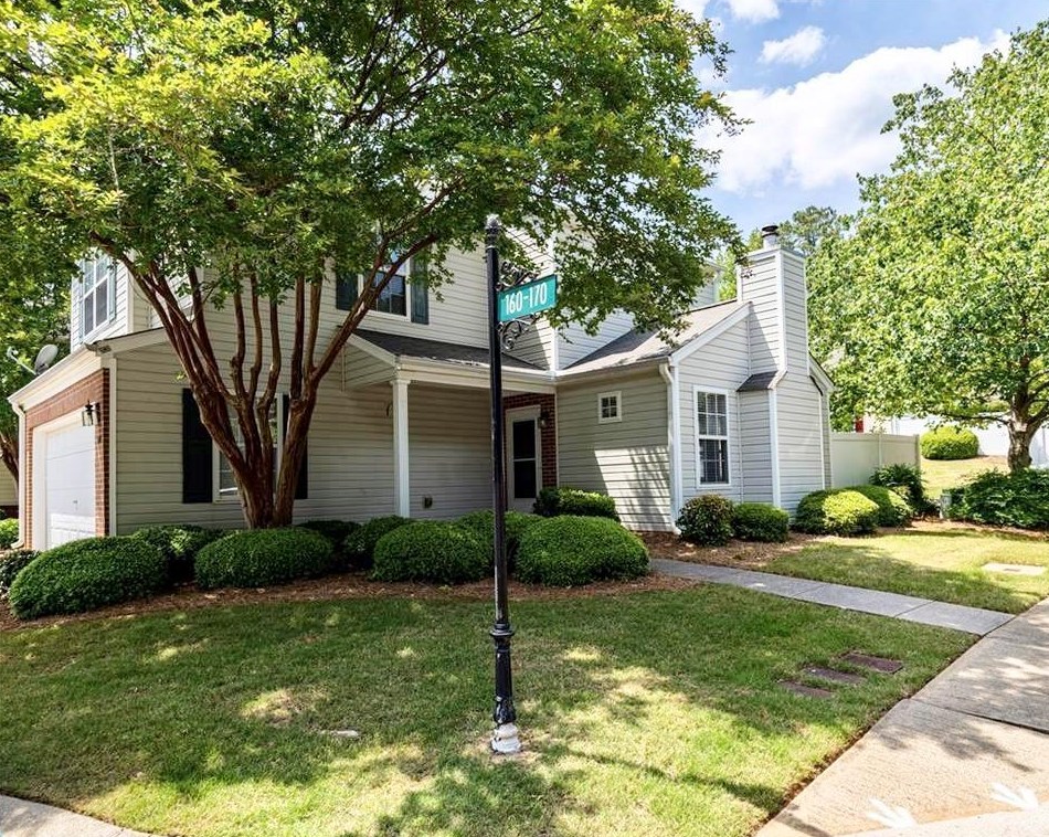 170 Windcroft Ct Nw, Acworth, GA 30101