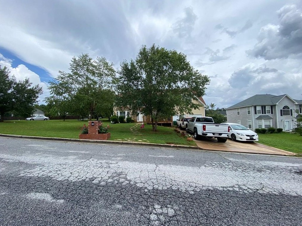 6100 Wurtenburg Ln, Stone Mountain, GA 30087