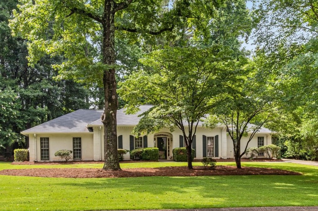 2766 Saxon Dr, Duluth, GA 30096