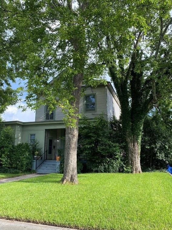 2702 Cherokee Ave, Macon, GA 31204-3926