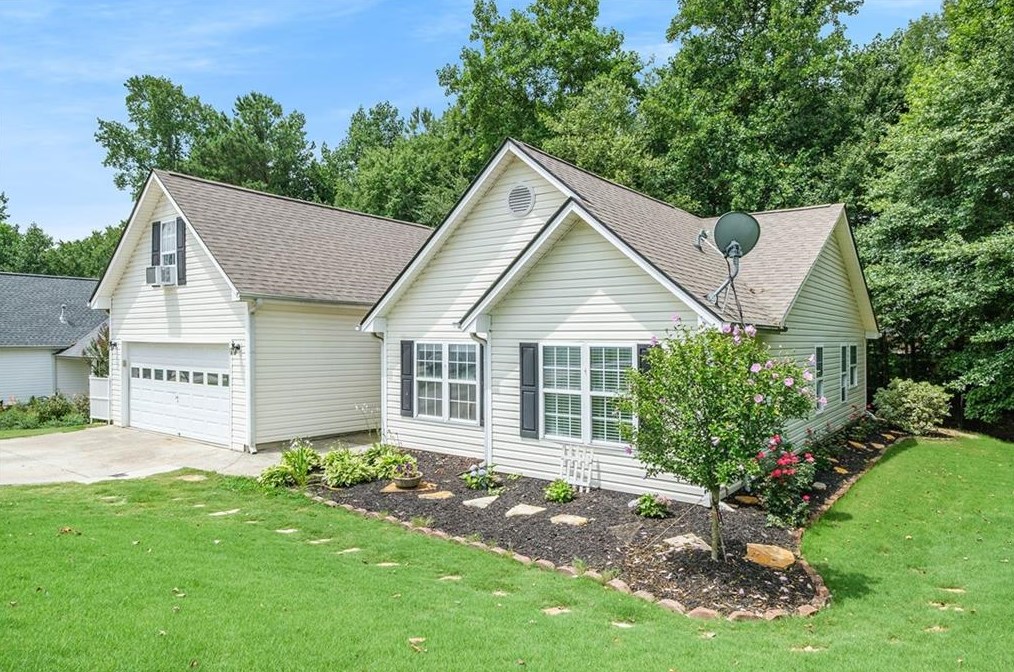 2450 Fort Daniels Dr, Dacula, GA 30019