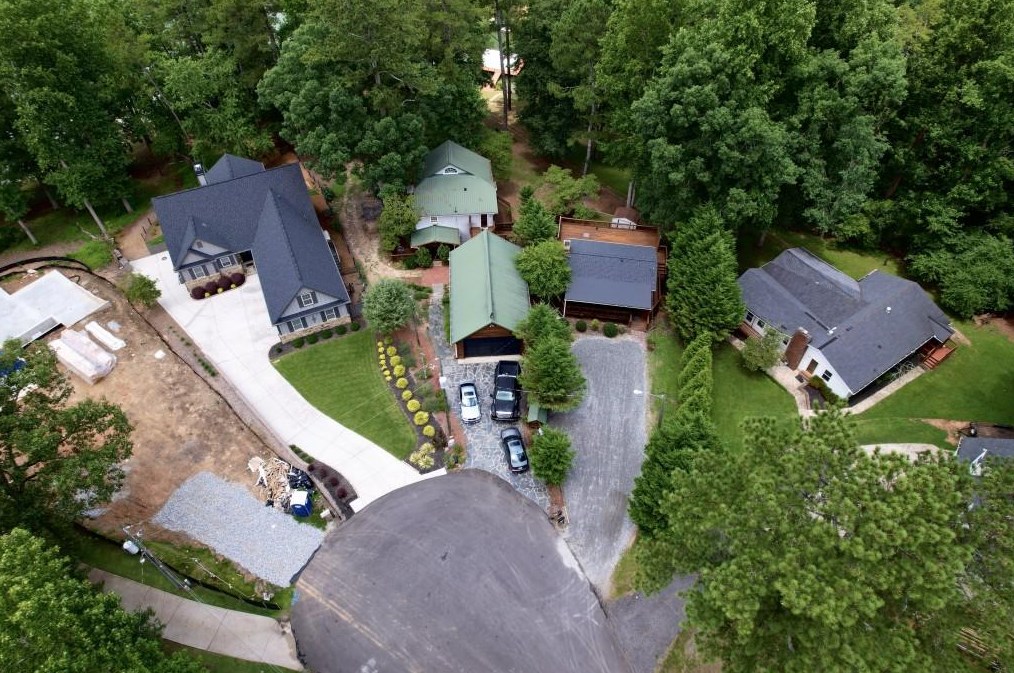 8940 Bay Dr, Gainesville, GA 30506