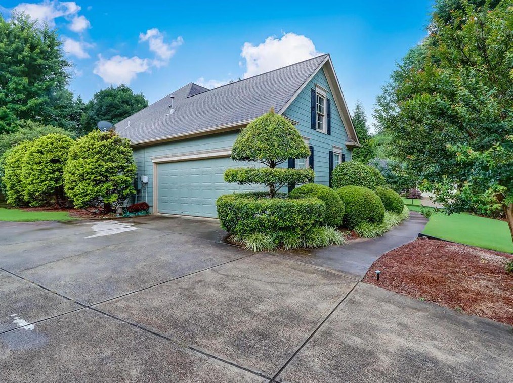 9010 Indian Overlook Trail, Ball Ground, GA 30107