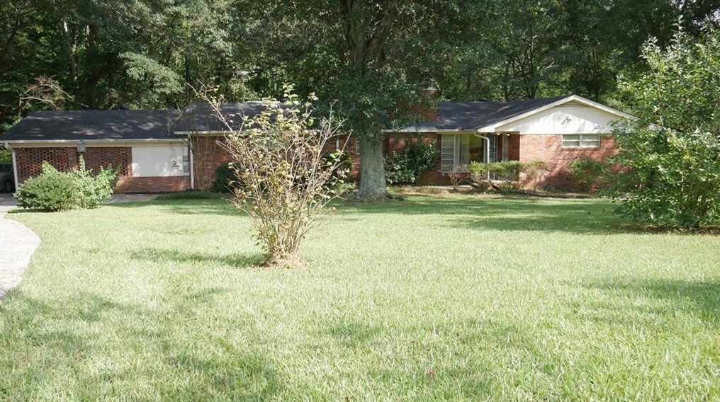 493 Hurt Rd, Smyrna GA  30082-2910 exterior