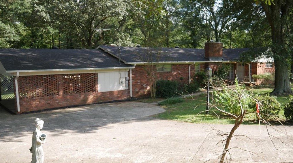 493 Hurt Rd Sw, Smyrna, GA 30082