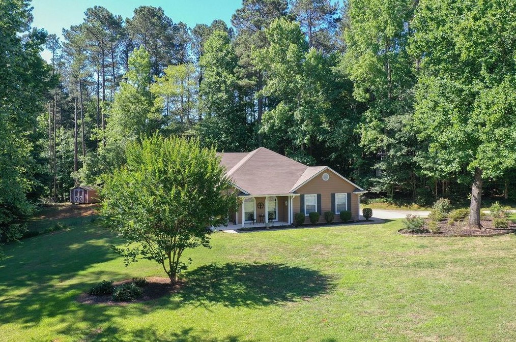 20 Timber Walk Dr, Sharpsburg, GA 30277