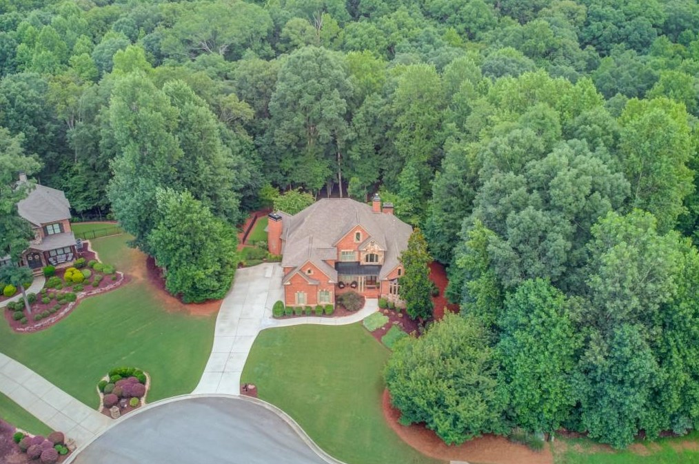 5060 Pointer Rdg, Flowery Branch, GA 30542-3586