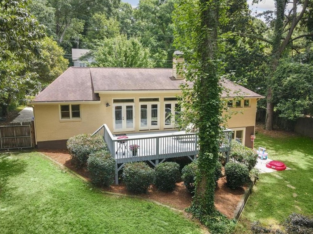 1367 Carter Rd, Decatur GA  30030-4606 exterior