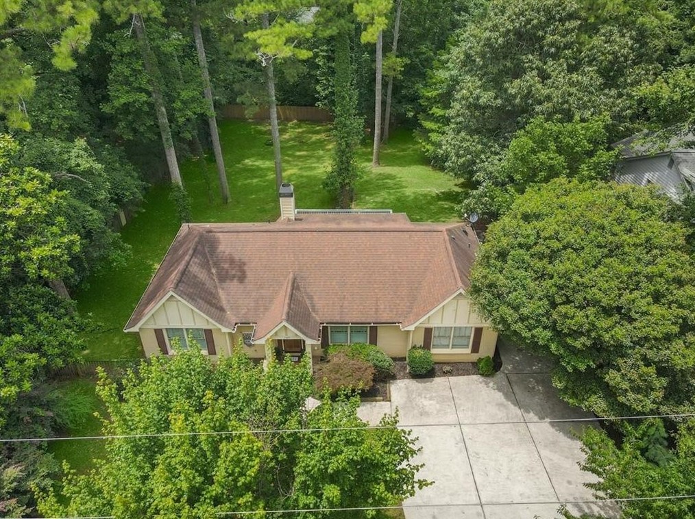 1367 Carter Rd, Decatur GA  30030-4606 exterior