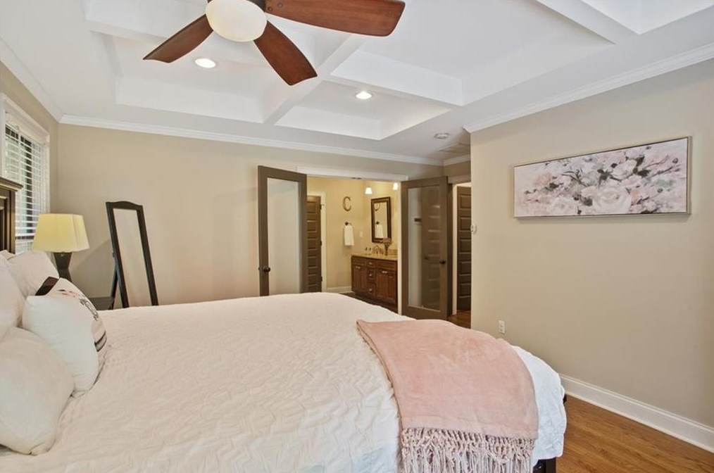 1367 Carter Rd, Decatur GA  30030-4606 exterior