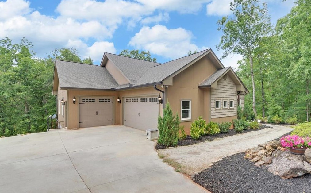 1055 Flanagan Mill Rd, Auburn, GA 30011