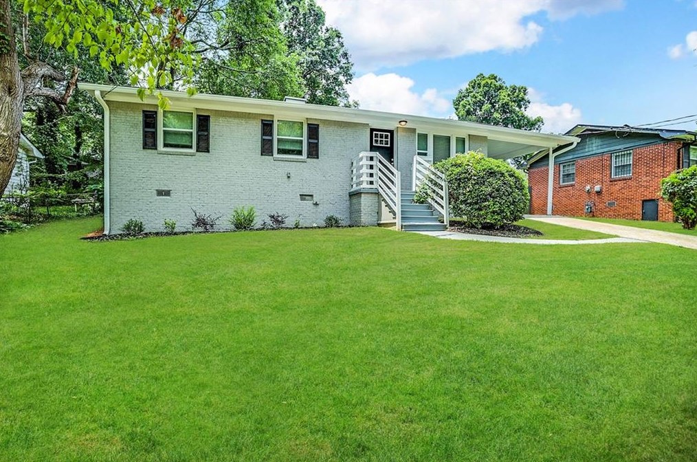 459 Oak Dr, Atlanta GA  30354-1228 exterior