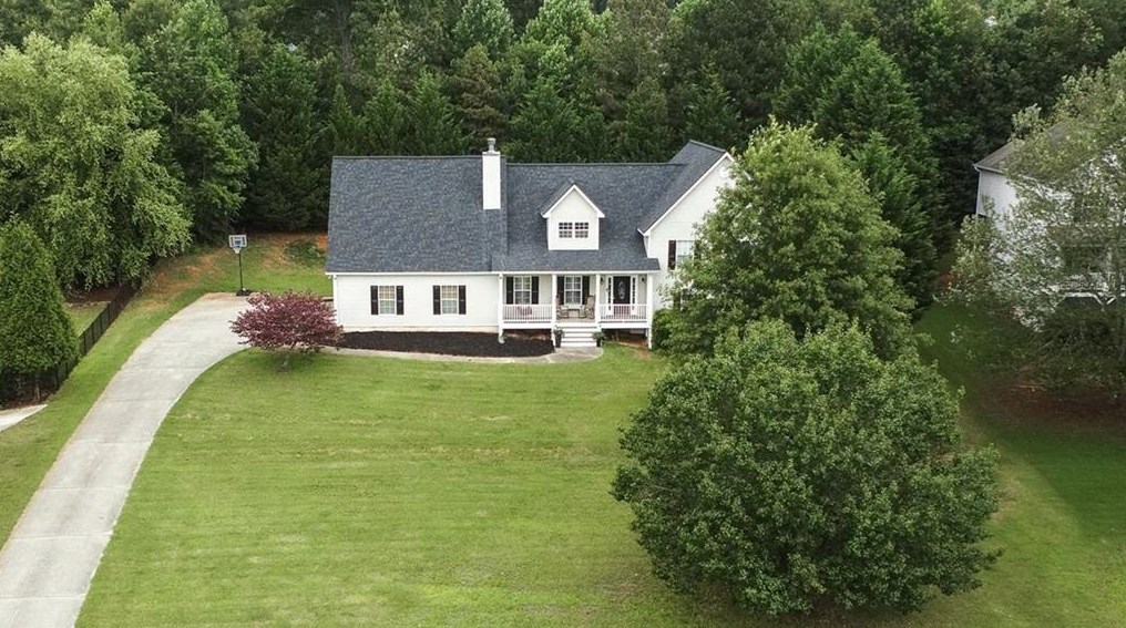 114 Heritage Oaks Dr, Ball Ground, GA 30107