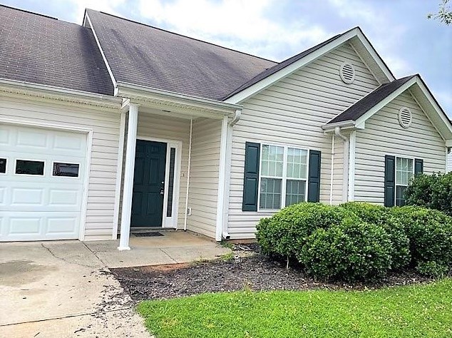 107 Carl Barrett Dr, Holly Springs, GA 30115
