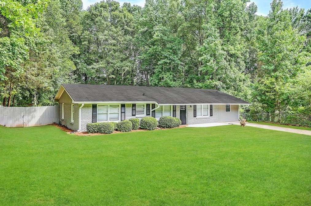 911 Dawn Ct Se, Conyers, GA 30094