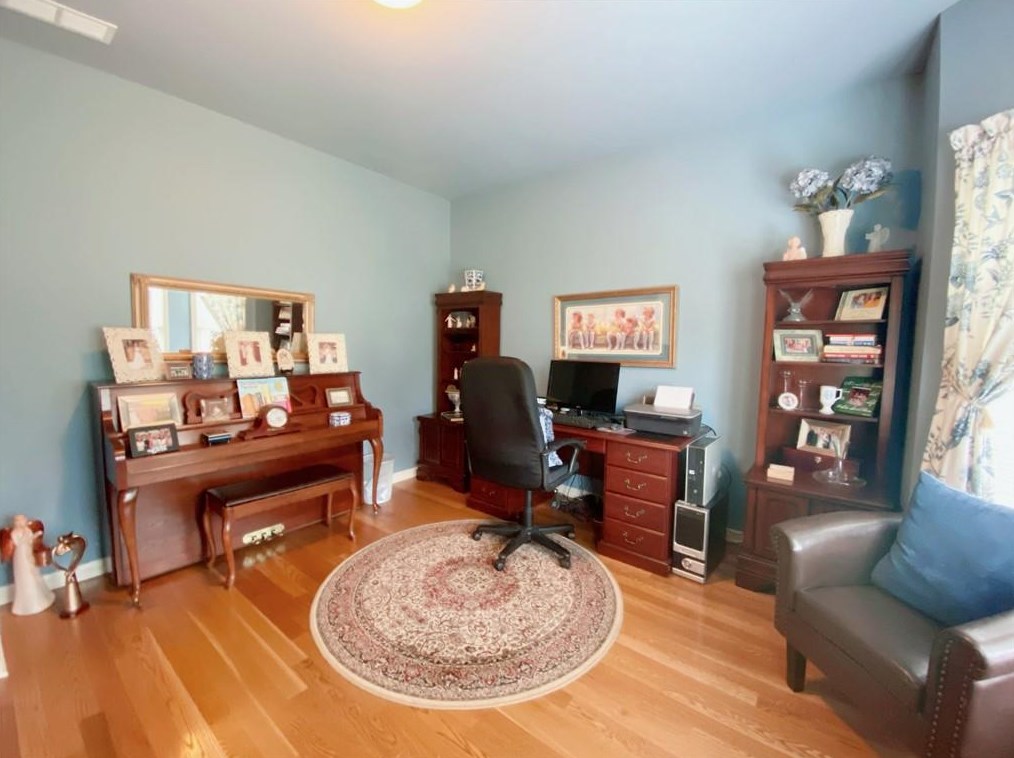 732 Lincoln Dr, Winder, GA 30680-2967
