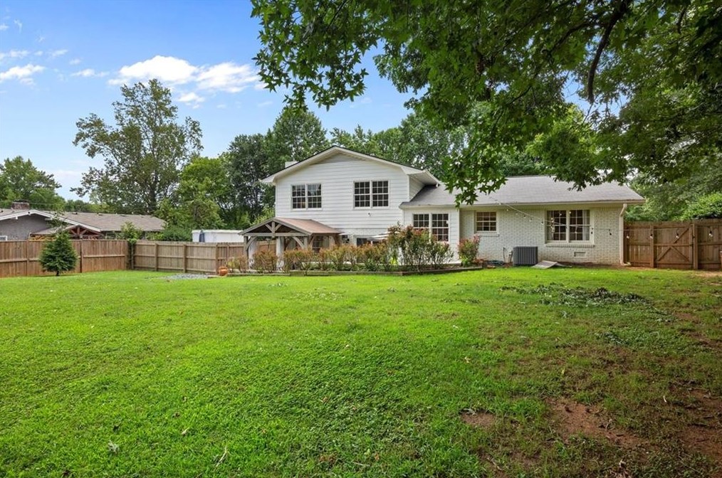2540 Windwood Ct, Atlanta GA  30360-1444 exterior