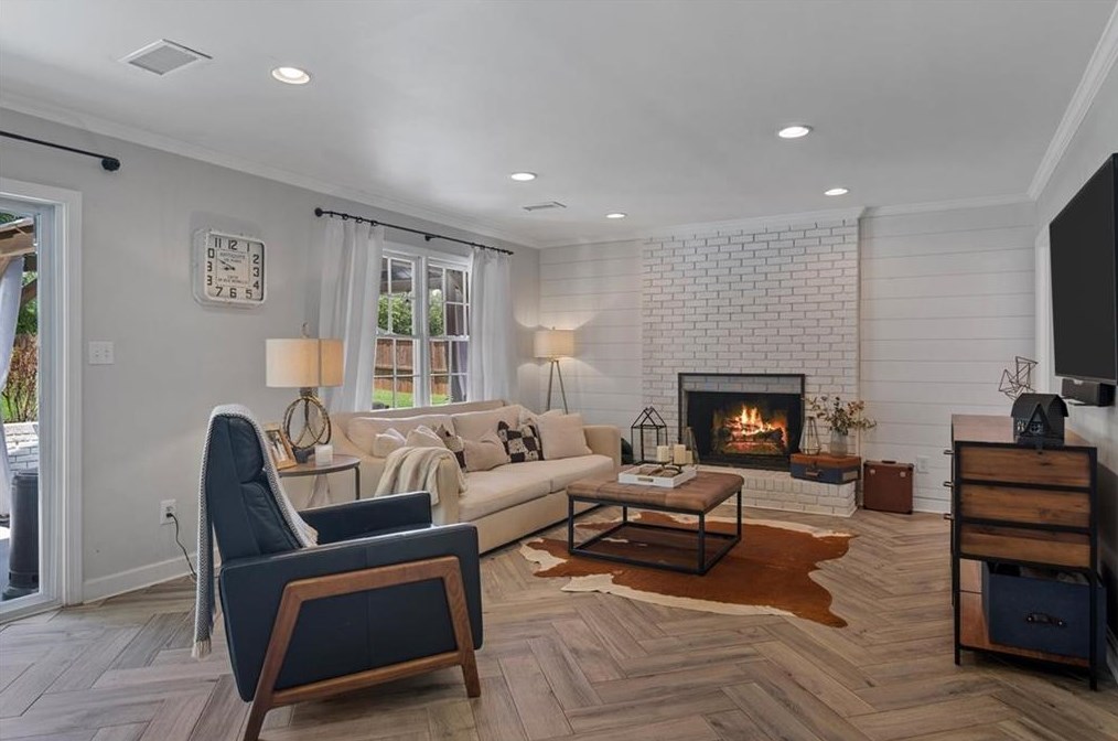 2540 Windwood Ct, Atlanta GA  30360-1444 exterior