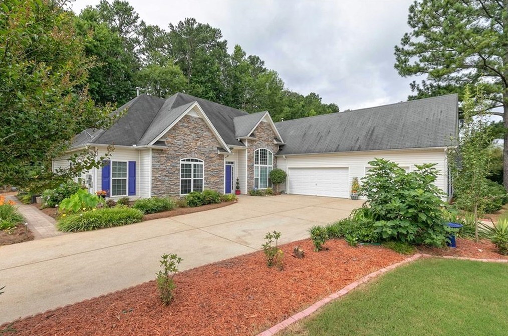 162 Creekside Bluff, Hiram, GA 30141