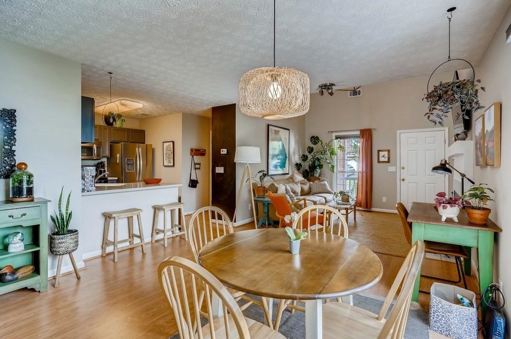 3282 Avensong Village Cir, Alpharetta GA  30004-7434 exterior