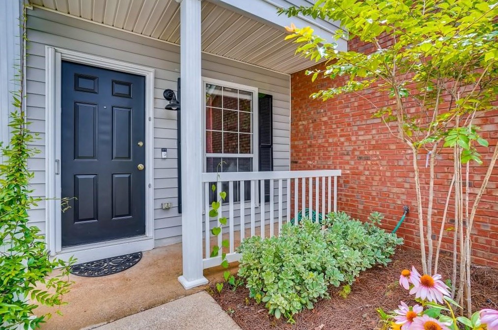 3282 Avensong Village Cir, Alpharetta GA  30004-7434 exterior