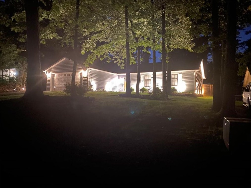 2564 Wildflower Ln, Lithonia, GA 30039