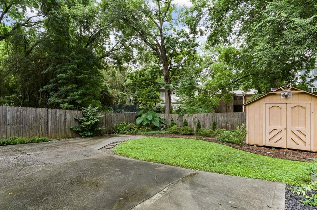 148 Mead Rd, Decatur GA  30030-3621 exterior