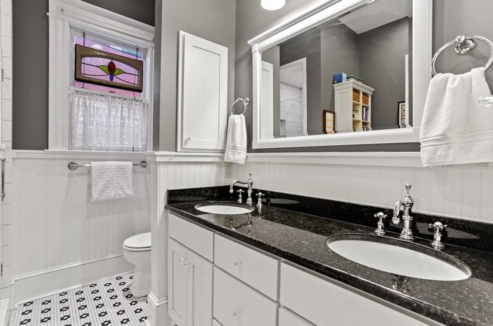 148 Mead Rd, Decatur GA  30030-3621 exterior