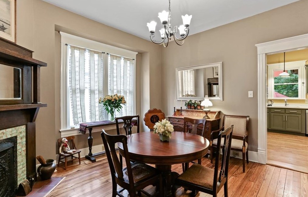 148 Mead Rd, Decatur GA  30030-3621 exterior