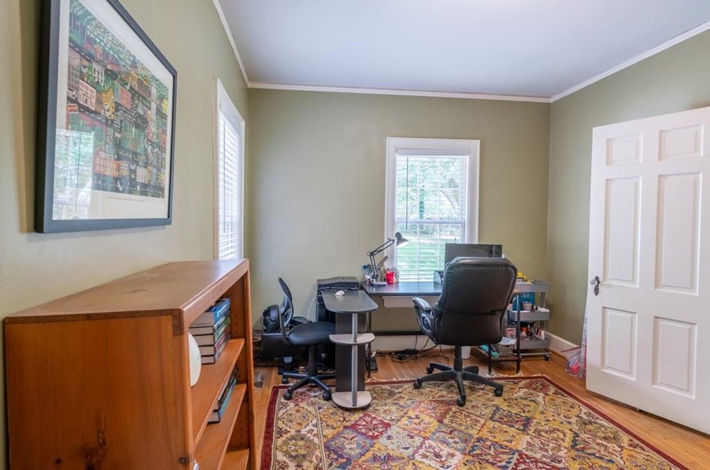 216 Shadowmoor Dr, Decatur GA  30030-3849 exterior