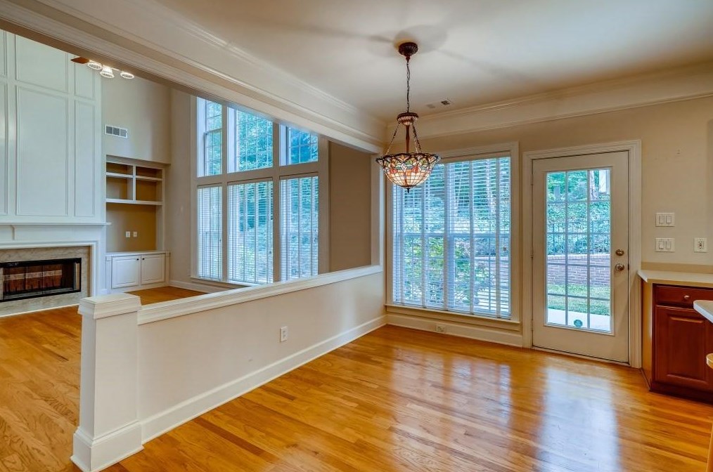 2065 Wrights Mill Cir, Atlanta GA  30324-2790 exterior