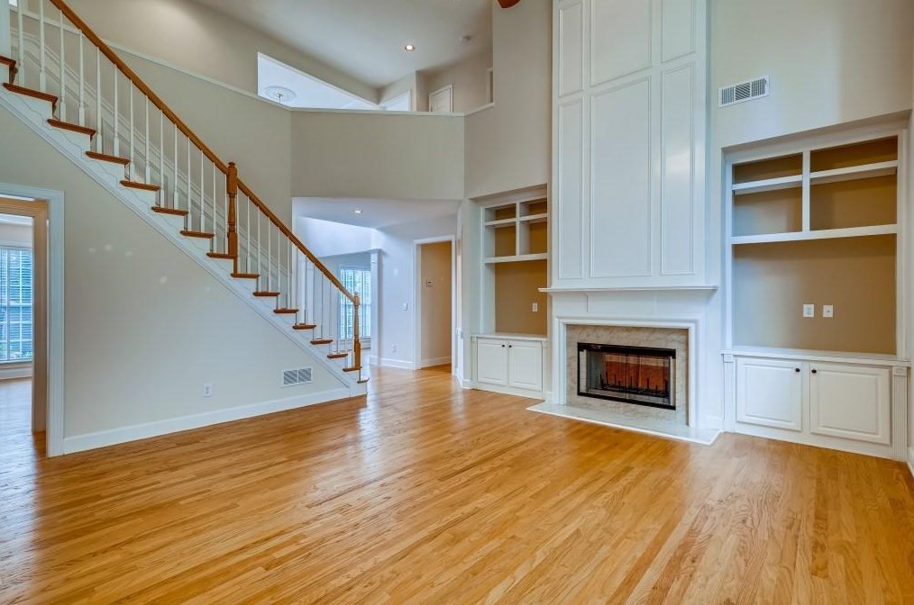 2065 Wrights Mill Cir, Atlanta GA  30324-2790 exterior