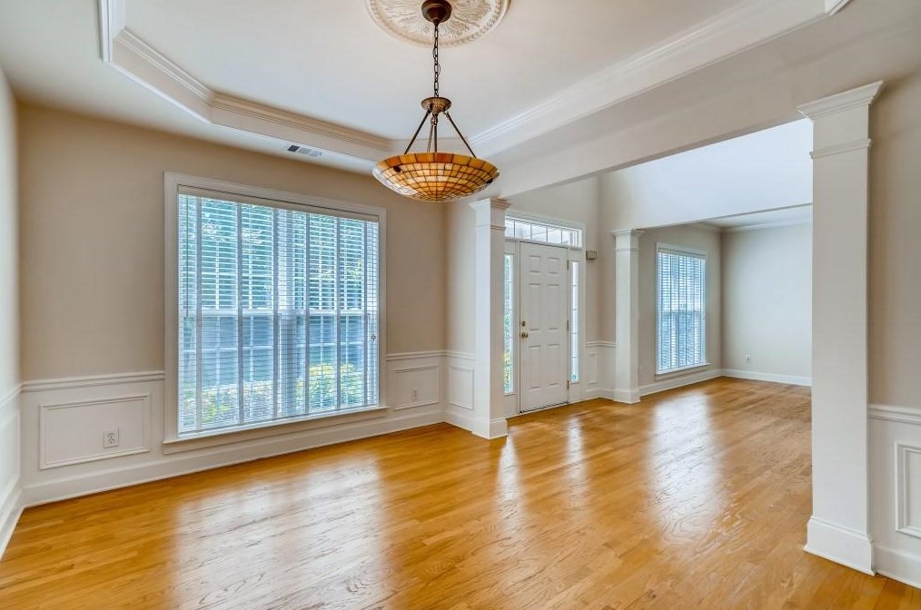 2065 Wrights Mill Cir, Atlanta GA  30324-2790 exterior