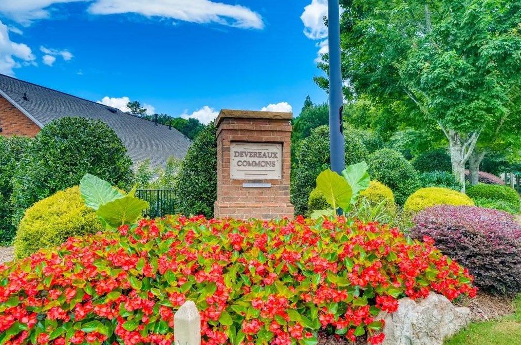 2065 Wrights Mill Cir, Atlanta GA  30324-2790 exterior