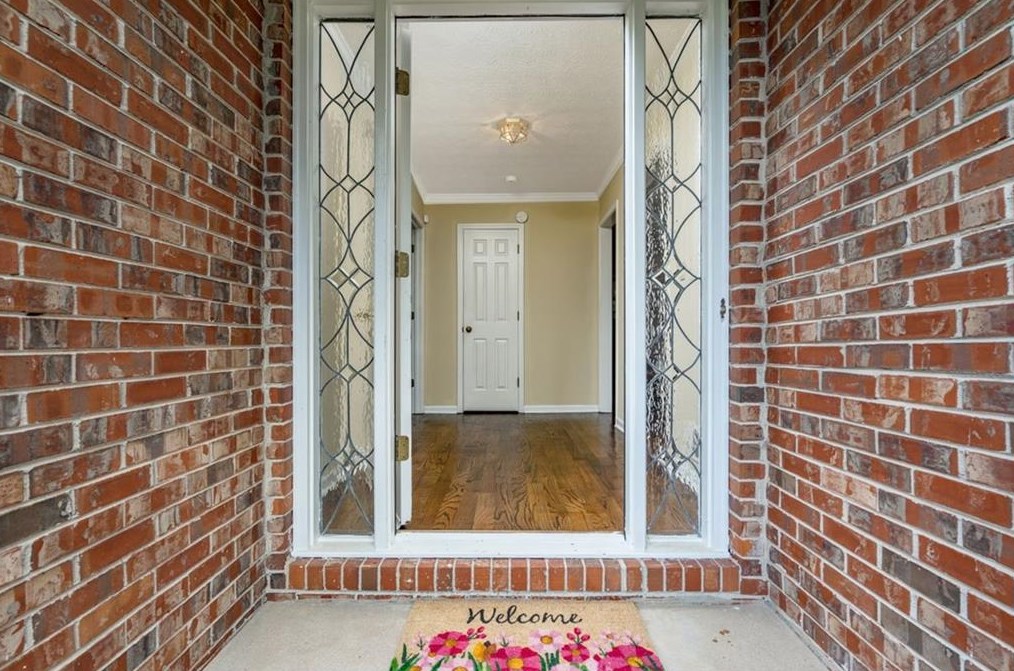 2271 Ridge Forest Dr, Grayson, GA 30017-1718