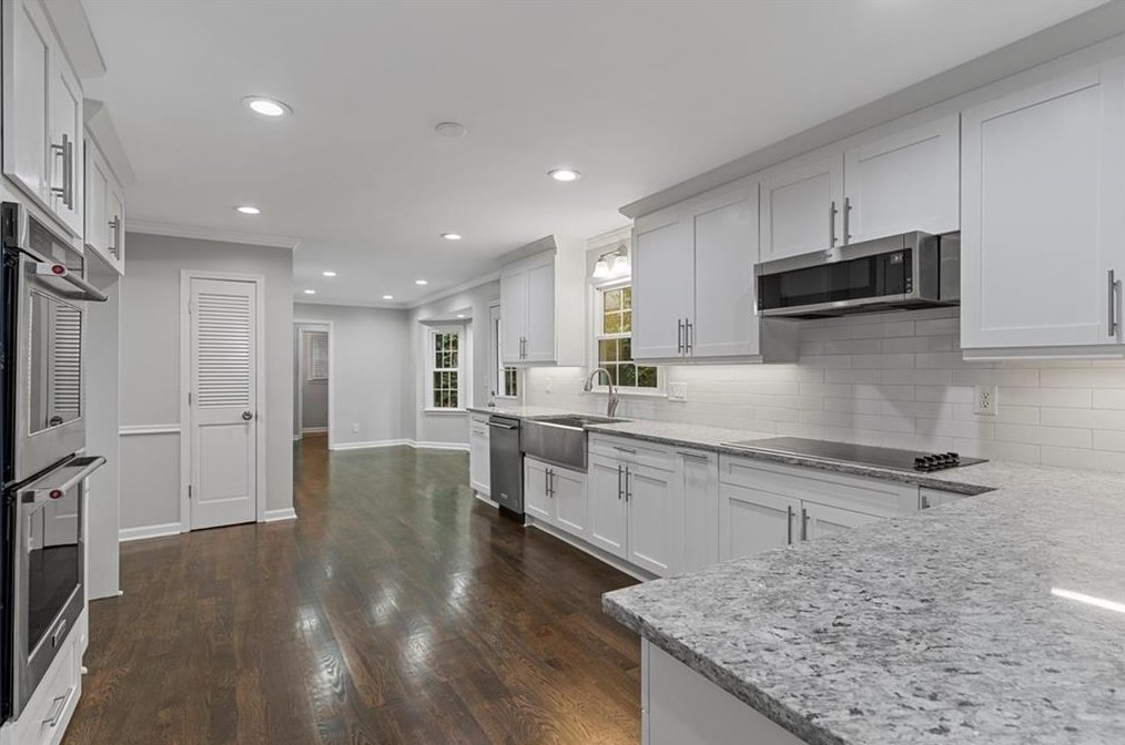 2439 Sandell Dr, Atlanta, GA 30338-4549