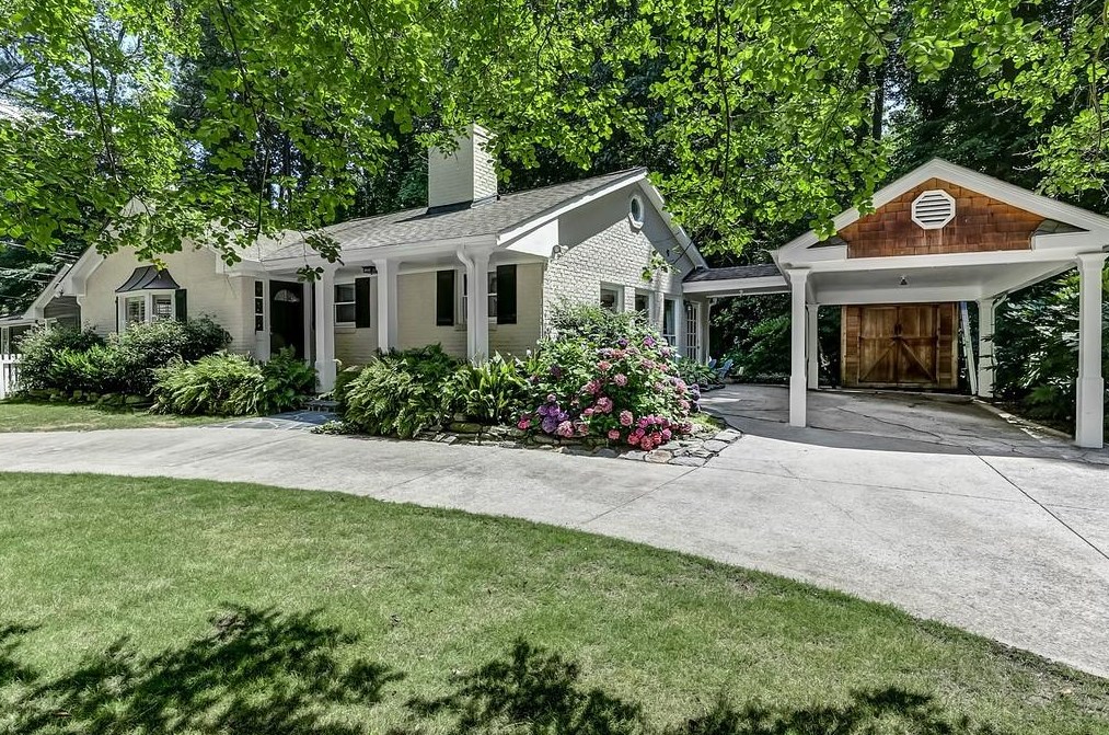 998 Tennyson Dr, Atlanta, GA 30318-1650