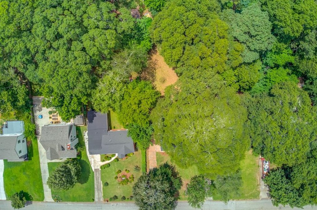 2023 Marco Dr, Decatur GA  30032-3933 exterior