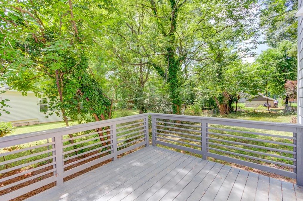 2023 Marco Dr, Decatur GA  30032-3933 exterior