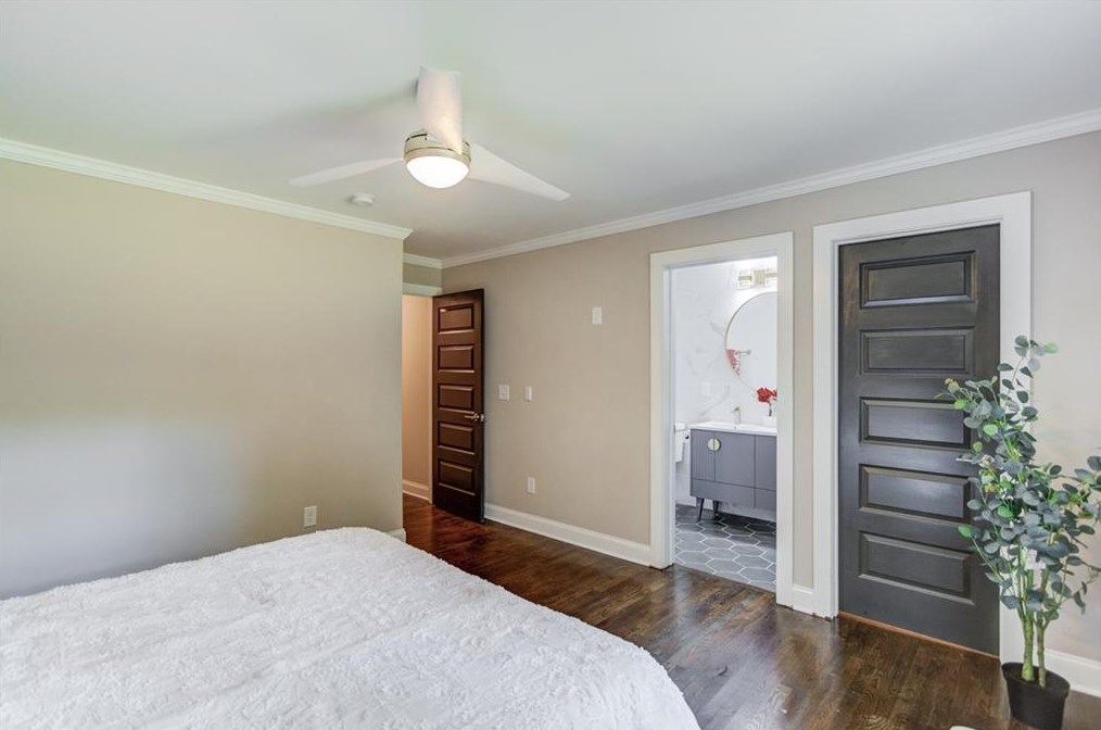 2023 Marco Dr, Decatur GA  30032-3933 exterior