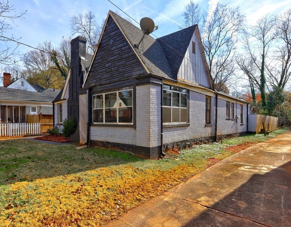 1594 Beecher St Sw, Atlanta, GA 30310
