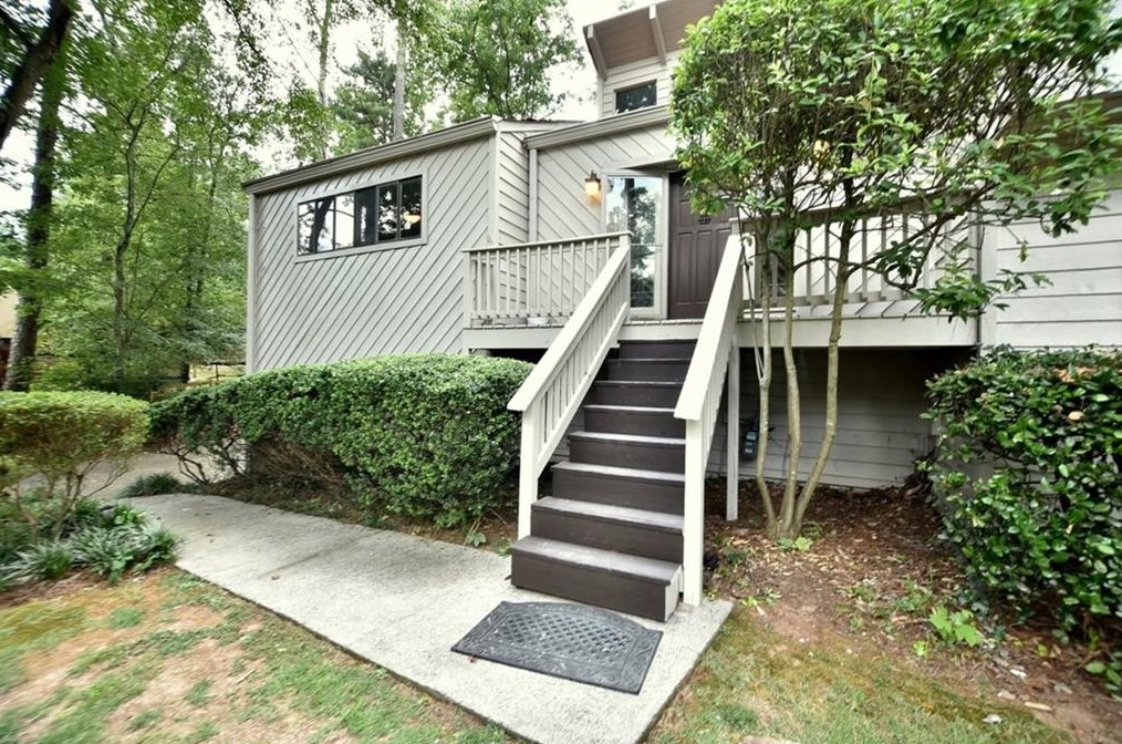2571-1 Rocky Springs Dr, Marietta, GA 30062